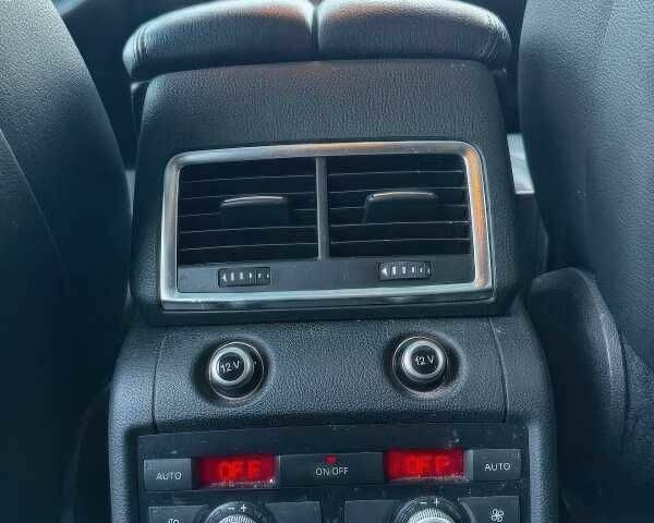 Белый Ауди Ку 7, объемом двигателя 3 л и пробегом 141 тыс. км за 4500 $, фото 13 на Automoto.ua