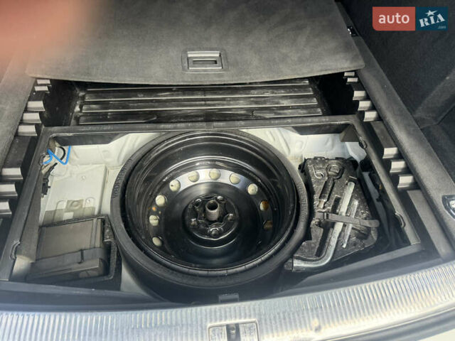 Білий Ауді Ку 7, об'ємом двигуна 2.97 л та пробігом 265 тис. км за 19800 $, фото 21 на Automoto.ua