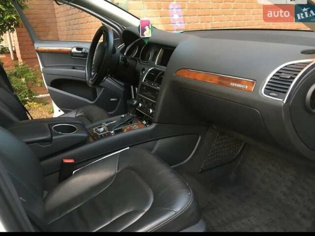 Білий Ауді Ку 7, об'ємом двигуна 2.97 л та пробігом 170 тис. км за 22300 $, фото 15 на Automoto.ua