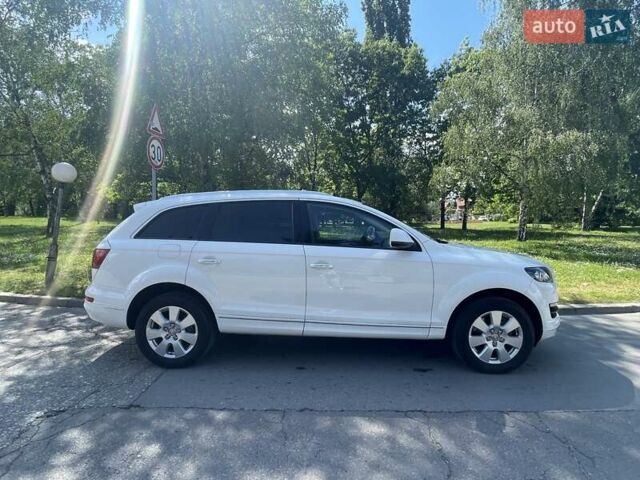 Ауді Ку 7 2014 у Одесі на Automoto.ua Білий Ауді Ку 7, об'ємом двигуна 2.97 л та пробігом 333 тис. км за 17529 $, фото 21 на Automoto.ua