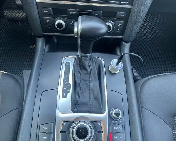 Ауді Ку 7 2014 у Одесі на Automoto.ua Білий Ауді Ку 7, об'ємом двигуна 2.97 л та пробігом 333 тис. км за 17529 $, фото 34 на Automoto.ua