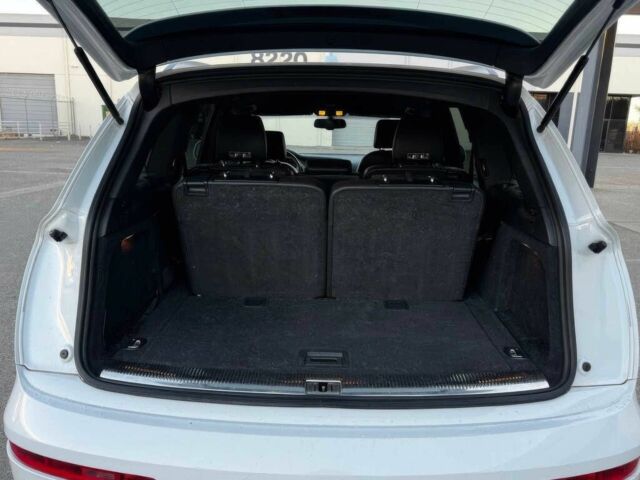 Белый Ауди Ку 7, объемом двигателя 3 л и пробегом 81 тыс. км за 13000 $, фото 20 на Automoto.ua