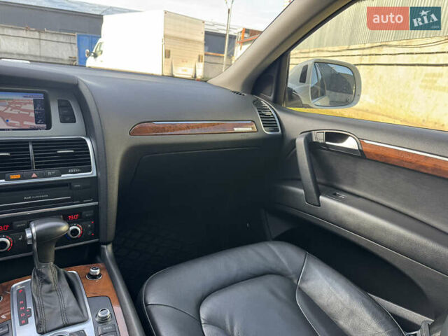 Белый Ауди Ку 7, объемом двигателя 3 л и пробегом 157 тыс. км за 15500 $, фото 30 на Automoto.ua