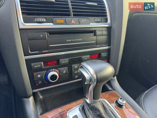 Белый Ауди Ку 7, объемом двигателя 3 л и пробегом 157 тыс. км за 15500 $, фото 38 на Automoto.ua