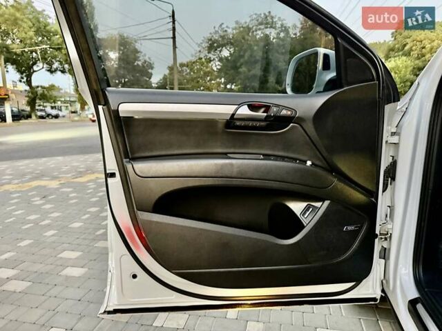 Ауді Ку 7 2014 у Одесі на Automoto.ua Білий Ауді Ку 7, об'ємом двигуна 3 л та пробігом 155 тис. км за 14999 $, фото 32 на Automoto.ua