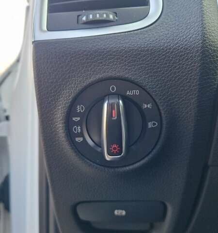 Білий Ауді Ку 7, об'ємом двигуна 2.97 л та пробігом 318 тис. км за 18000 $, фото 15 на Automoto.ua