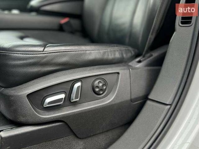 Білий Ауді Ку 7, об'ємом двигуна 3 л та пробігом 115 тис. км за 17400 $, фото 12 на Automoto.ua