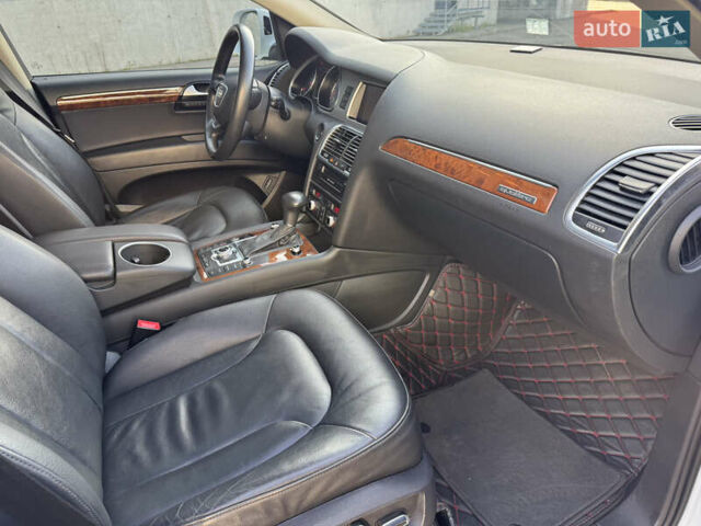 Белый Ауди Ку 7, объемом двигателя 3 л и пробегом 157 тыс. км за 15500 $, фото 11 на Automoto.ua