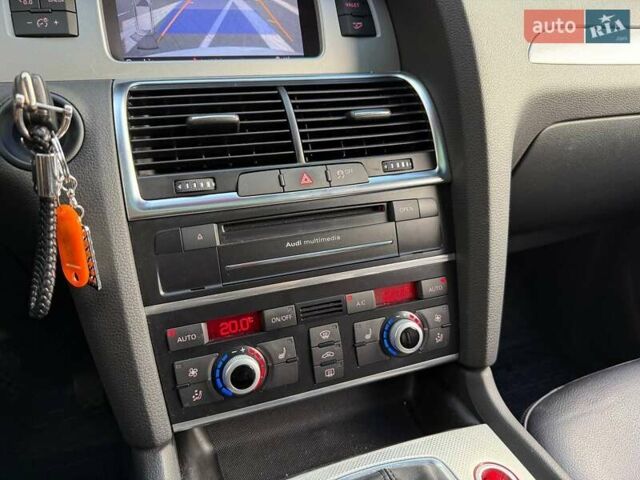 Білий Ауді Ку 7, об'ємом двигуна 3 л та пробігом 164 тис. км за 16990 $, фото 18 на Automoto.ua