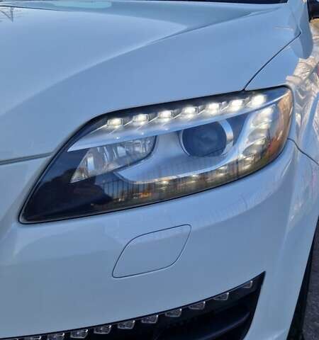 Білий Ауді Ку 7, об'ємом двигуна 2.97 л та пробігом 318 тис. км за 18000 $, фото 4 на Automoto.ua