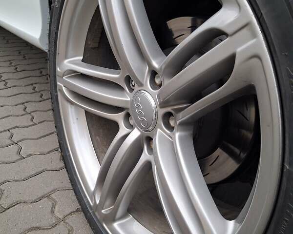 Білий Ауді Ку 7, об'ємом двигуна 2.97 л та пробігом 250 тис. км за 26800 $, фото 19 на Automoto.ua