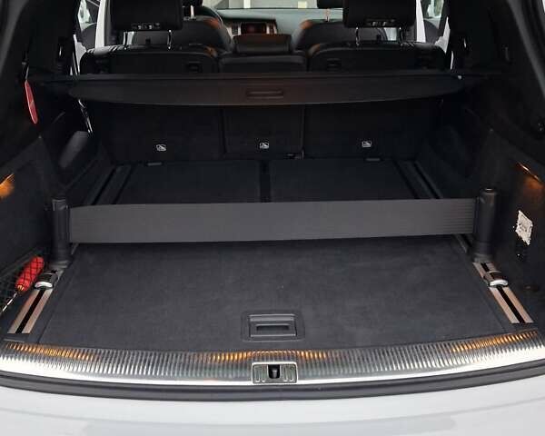 Білий Ауді Ку 7, об'ємом двигуна 2.97 л та пробігом 250 тис. км за 26800 $, фото 52 на Automoto.ua