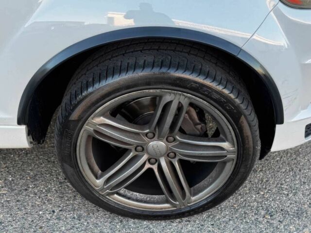 Белый Ауди Ку 7, объемом двигателя 3 л и пробегом 81 тыс. км за 13000 $, фото 21 на Automoto.ua