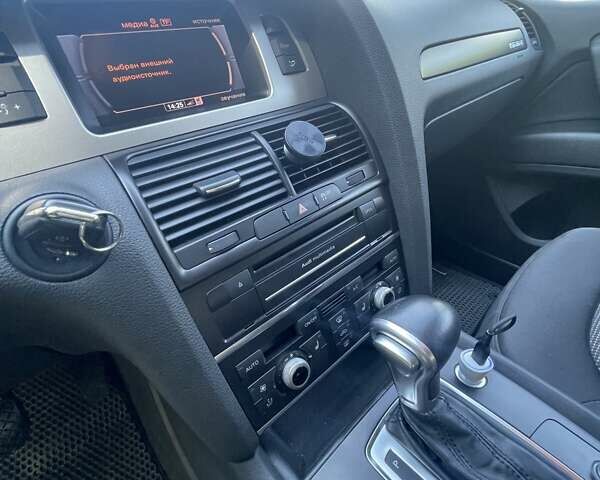 Ауді Ку 7 2014 у Одесі на Automoto.ua Білий Ауді Ку 7, об'ємом двигуна 2.97 л та пробігом 333 тис. км за 17529 $, фото 43 на Automoto.ua