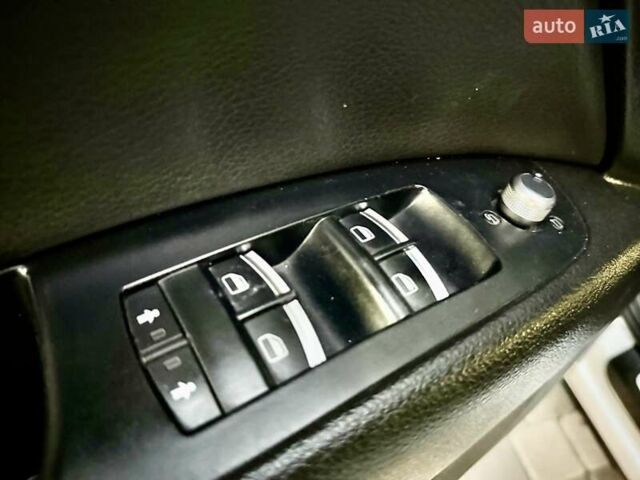 Ауді Ку 7 2014 у Одесі на Automoto.ua Білий Ауді Ку 7, об'ємом двигуна 3 л та пробігом 155 тис. км за 14999 $, фото 30 на Automoto.ua