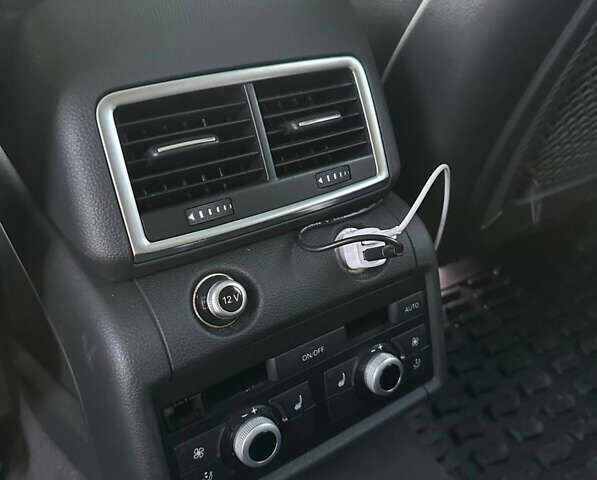 Белый Ауди Ку 7, объемом двигателя 2.97 л и пробегом 237 тыс. км за 18400 $, фото 17 на Automoto.ua