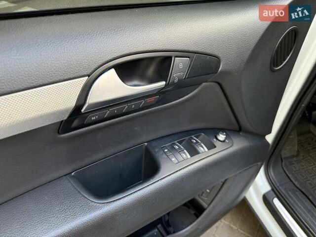 Ауди Ку 7 2014 в Киеве на Automoto.ua Белый Ауди Ку 7, объемом двигателя 3 л и пробегом 161 тыс. км за 16990 $, фото 7 на Automoto.ua