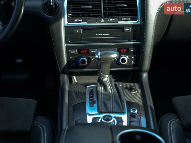 Білий Ауді Ку 7, об'ємом двигуна 2.97 л та пробігом 214 тис. км за 14800 $, фото 13 на Automoto.ua