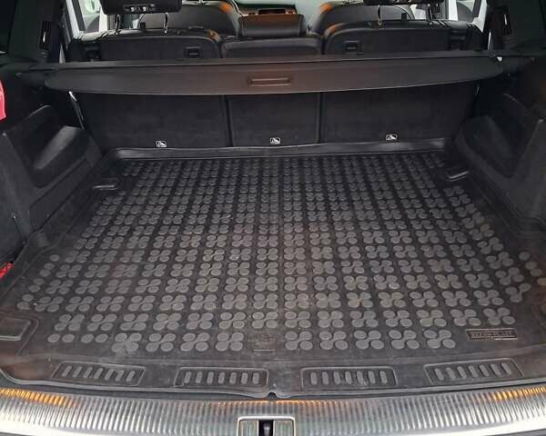 Білий Ауді Ку 7, об'ємом двигуна 2.97 л та пробігом 250 тис. км за 26800 $, фото 49 на Automoto.ua