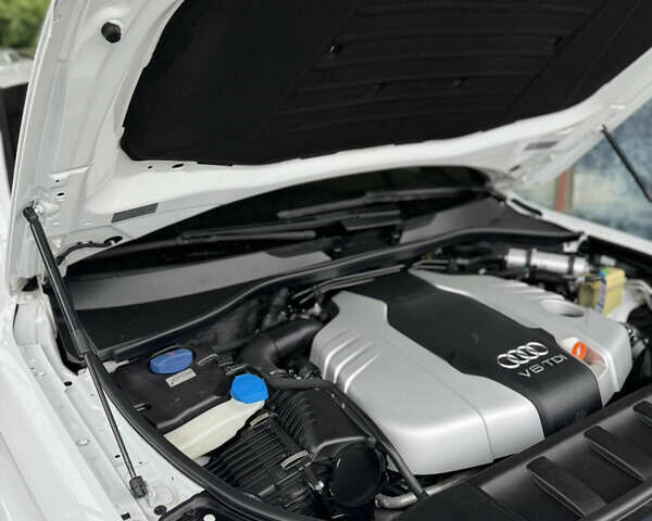 Білий Ауді Ку 7, об'ємом двигуна 2.97 л та пробігом 150 тис. км за 19000 $, фото 33 на Automoto.ua