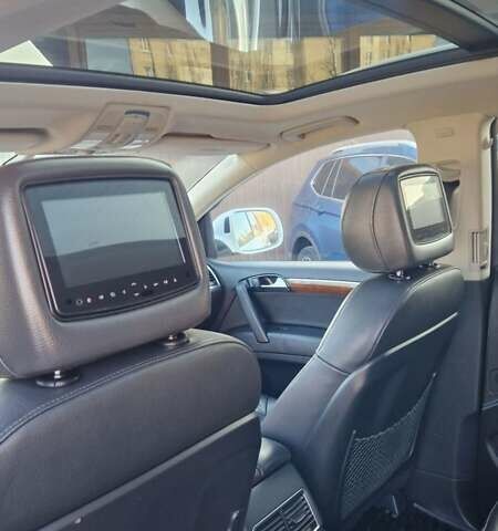 Білий Ауді Ку 7, об'ємом двигуна 2.97 л та пробігом 318 тис. км за 18000 $, фото 25 на Automoto.ua