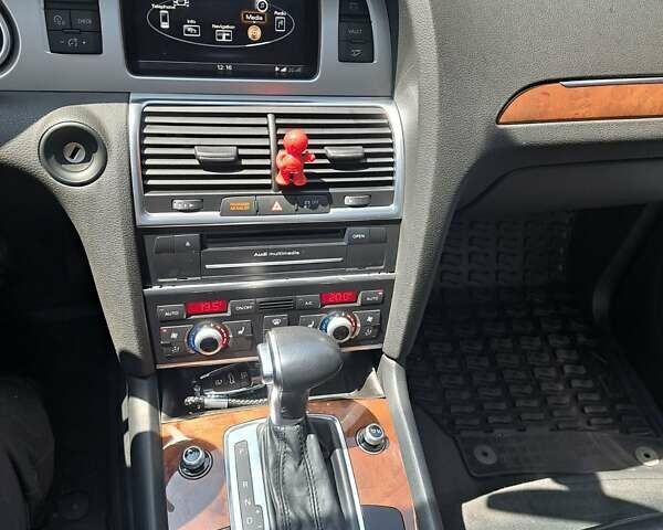 Білий Ауді Ку 7, об'ємом двигуна 2.97 л та пробігом 170 тис. км за 22300 $, фото 21 на Automoto.ua