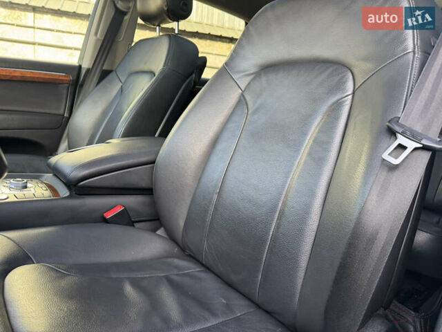 Белый Ауди Ку 7, объемом двигателя 3 л и пробегом 157 тыс. км за 15500 $, фото 26 на Automoto.ua