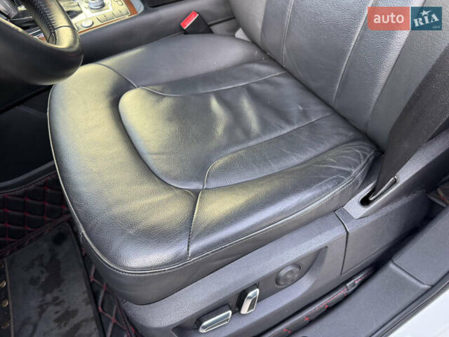 Белый Ауди Ку 7, объемом двигателя 3 л и пробегом 157 тыс. км за 15500 $, фото 25 на Automoto.ua