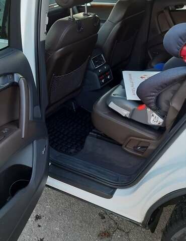 Ауди Ку 7 2014 в Запорожье на Automoto.ua Белый Ауди Ку 7, объемом двигателя 3 л и пробегом 247 тыс. км за 17500 $, фото 10 на Automoto.ua