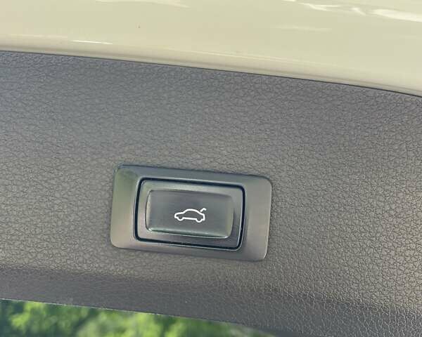 Ауді Ку 7 2014 у Одесі на Automoto.ua Білий Ауді Ку 7, об'ємом двигуна 2.97 л та пробігом 333 тис. км за 17529 $, фото 13 на Automoto.ua