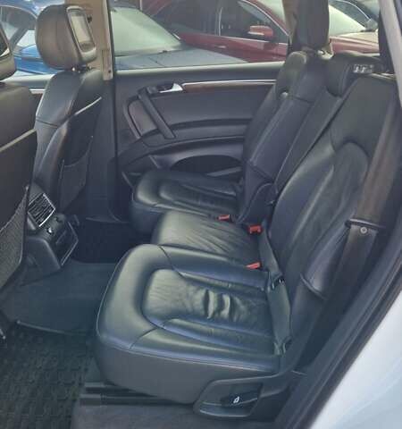 Білий Ауді Ку 7, об'ємом двигуна 2.97 л та пробігом 318 тис. км за 18000 $, фото 22 на Automoto.ua