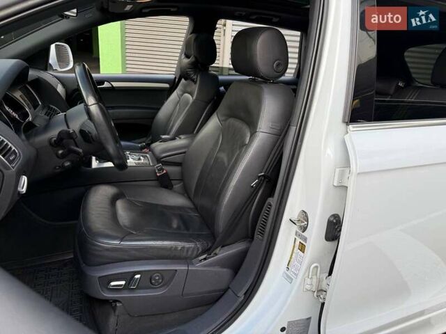 Білий Ауді Ку 7, об'ємом двигуна 3 л та пробігом 164 тис. км за 16990 $, фото 8 на Automoto.ua