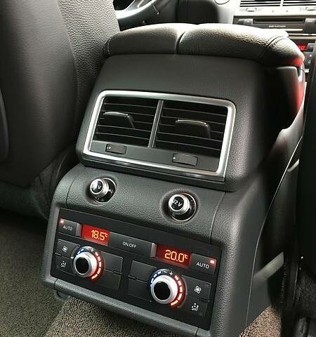 Ауди Ку 7 2014 в Киеве на Automoto.ua Белый Ауди Ку 7, объемом двигателя 3 л и пробегом 183 тыс. км за 15500 $, фото 35 на Automoto.ua