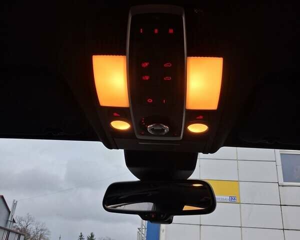 Білий Ауді Ку 7, об'ємом двигуна 2.97 л та пробігом 250 тис. км за 26800 $, фото 70 на Automoto.ua