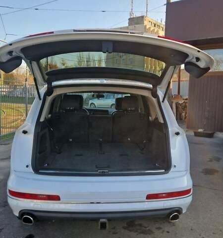 Білий Ауді Ку 7, об'ємом двигуна 2.97 л та пробігом 318 тис. км за 18000 $, фото 8 на Automoto.ua