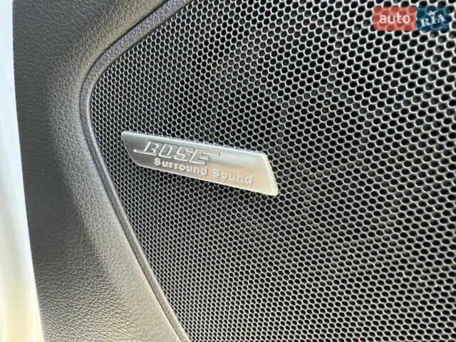 Белый Ауди Ку 7, объемом двигателя 3 л и пробегом 157 тыс. км за 15500 $, фото 13 на Automoto.ua