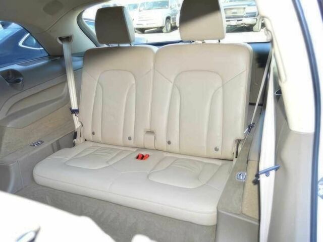 Белый Ауди Ку 7, объемом двигателя 3 л и пробегом 83 тыс. км за 7000 $, фото 13 на Automoto.ua