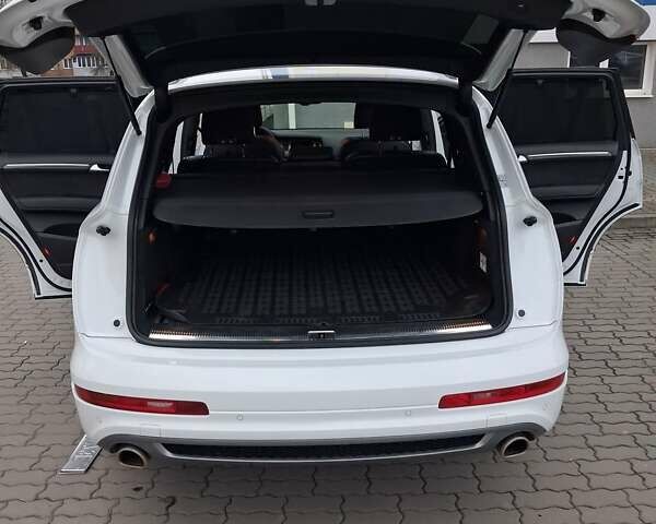 Білий Ауді Ку 7, об'ємом двигуна 2.97 л та пробігом 250 тис. км за 26800 $, фото 20 на Automoto.ua