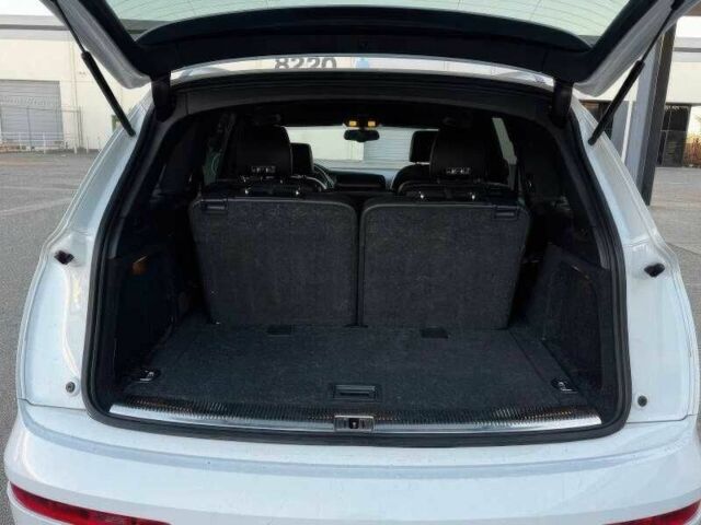 Белый Ауди Ку 7, объемом двигателя 3 л и пробегом 141 тыс. км за 4500 $, фото 15 на Automoto.ua