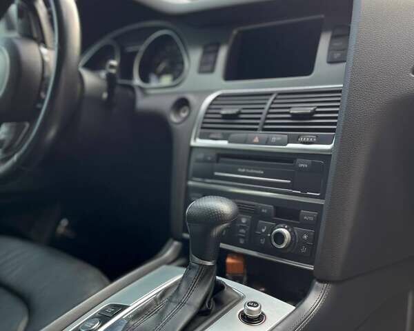 Белый Ауди Ку 7, объемом двигателя 3 л и пробегом 190 тыс. км за 22800 $, фото 27 на Automoto.ua