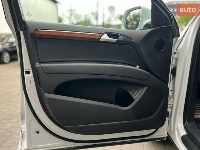 Білий Ауді Ку 7, об'ємом двигуна 3 л та пробігом 115 тис. км за 17400 $, фото 7 на Automoto.ua