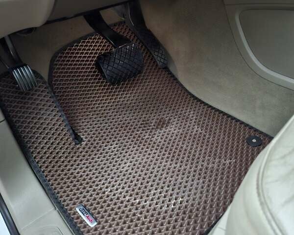 Белый Ауди Ку 7, объемом двигателя 3 л и пробегом 194 тыс. км за 13299 $, фото 15 на Automoto.ua