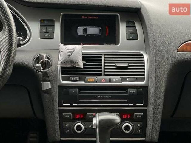 Білий Ауді Ку 7, об'ємом двигуна 3 л та пробігом 115 тис. км за 17400 $, фото 20 на Automoto.ua