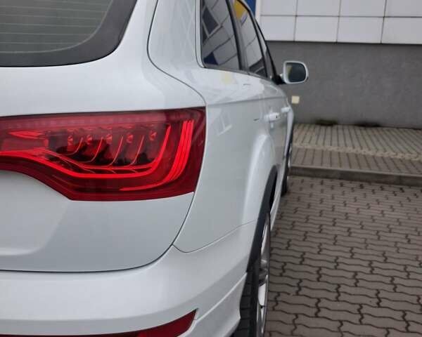 Білий Ауді Ку 7, об'ємом двигуна 2.97 л та пробігом 250 тис. км за 26800 $, фото 10 на Automoto.ua