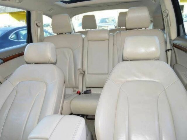 Белый Ауди Ку 7, объемом двигателя 3 л и пробегом 83 тыс. км за 7000 $, фото 10 на Automoto.ua