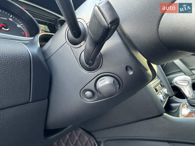 Белый Ауди Ку 7, объемом двигателя 3 л и пробегом 157 тыс. км за 15500 $, фото 41 на Automoto.ua