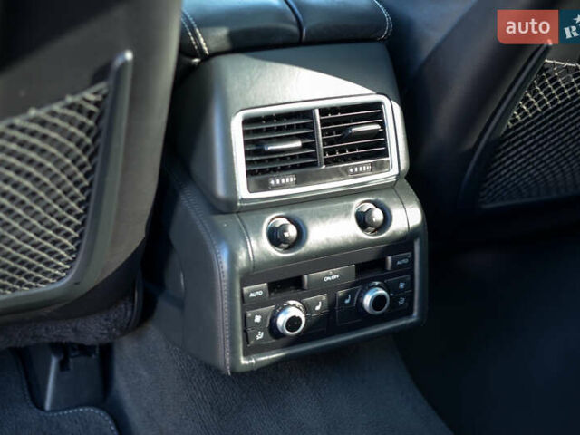 Білий Ауді Ку 7, об'ємом двигуна 2.97 л та пробігом 214 тис. км за 14800 $, фото 16 на Automoto.ua