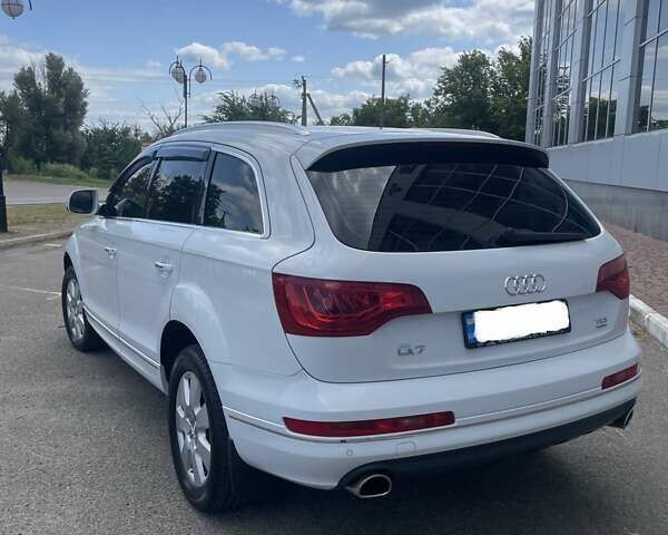 Белый Ауди Ку 7, объемом двигателя 3 л и пробегом 284 тыс. км за 27500 $, фото 6 на Automoto.ua