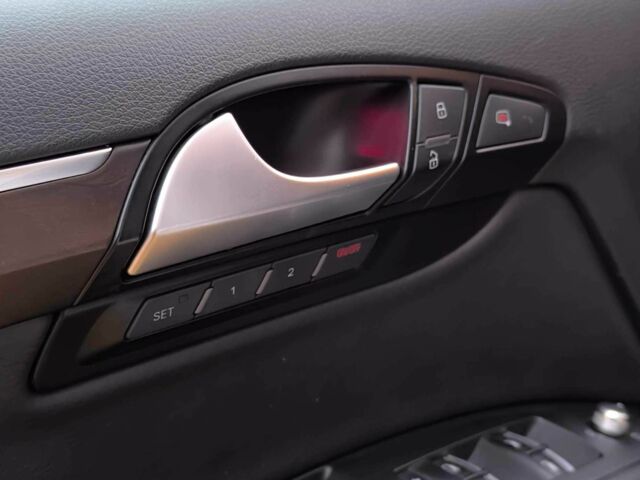 Білий Ауді Ку 7, об'ємом двигуна 3 л та пробігом 167 тис. км за 20900 $, фото 8 на Automoto.ua