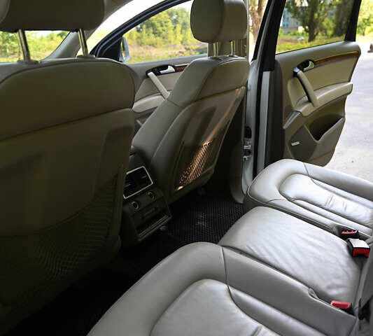 Белый Ауди Ку 7, объемом двигателя 3 л и пробегом 156 тыс. км за 23800 $, фото 13 на Automoto.ua